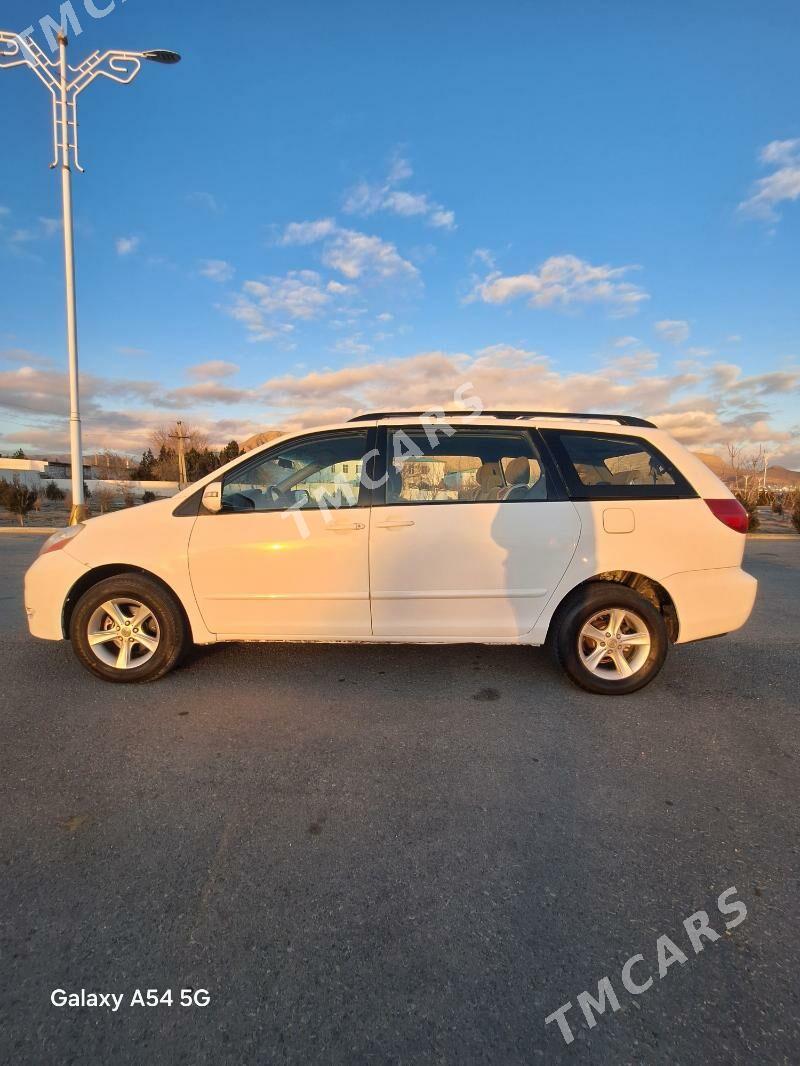 Toyota Sienna 2008 - 190 000 TMT - Балканабат - img 4