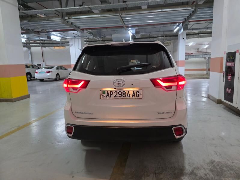 Toyota Highlander 2018 - 410 000 TMT - Ашхабад - img 7