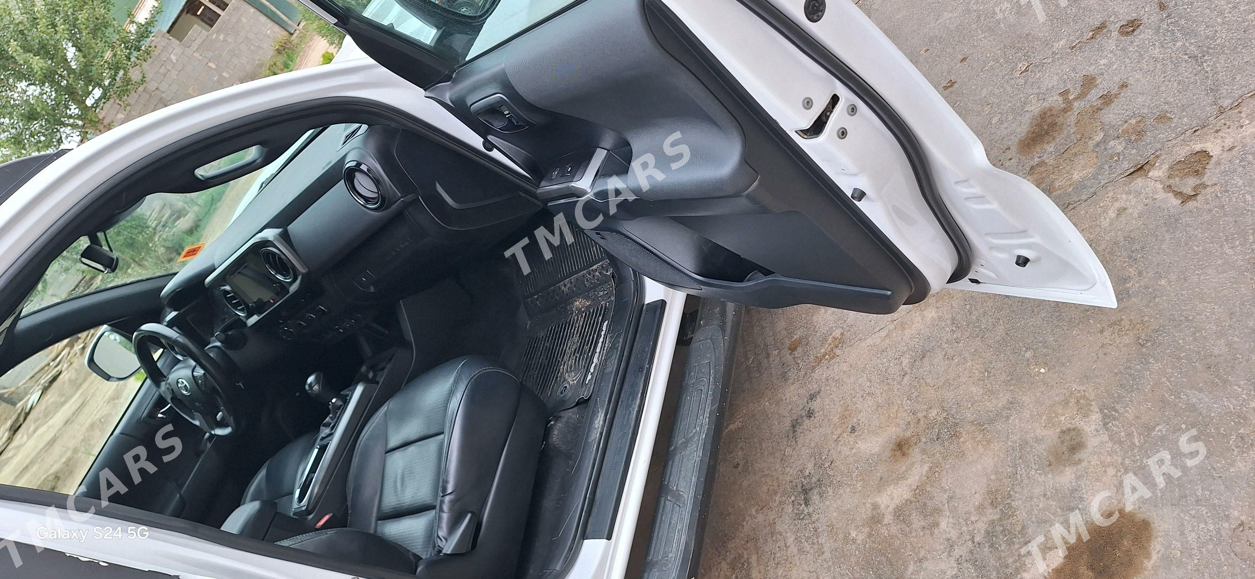 Toyota Tacoma 2018 - 395 000 TMT - Köneürgenç - img 7