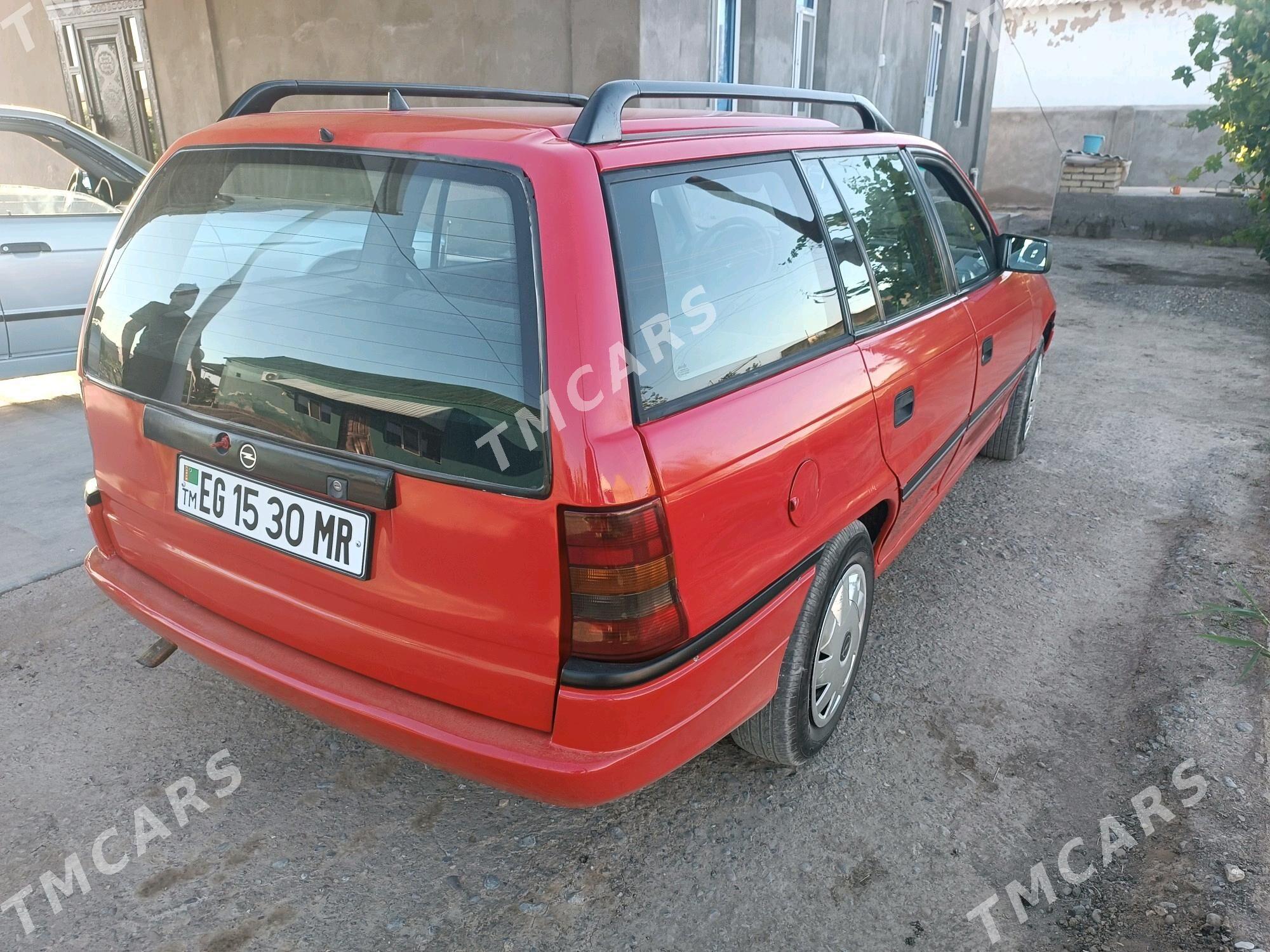 Opel Astra 1992 - 27 000 TMT - Мургап - img 5
