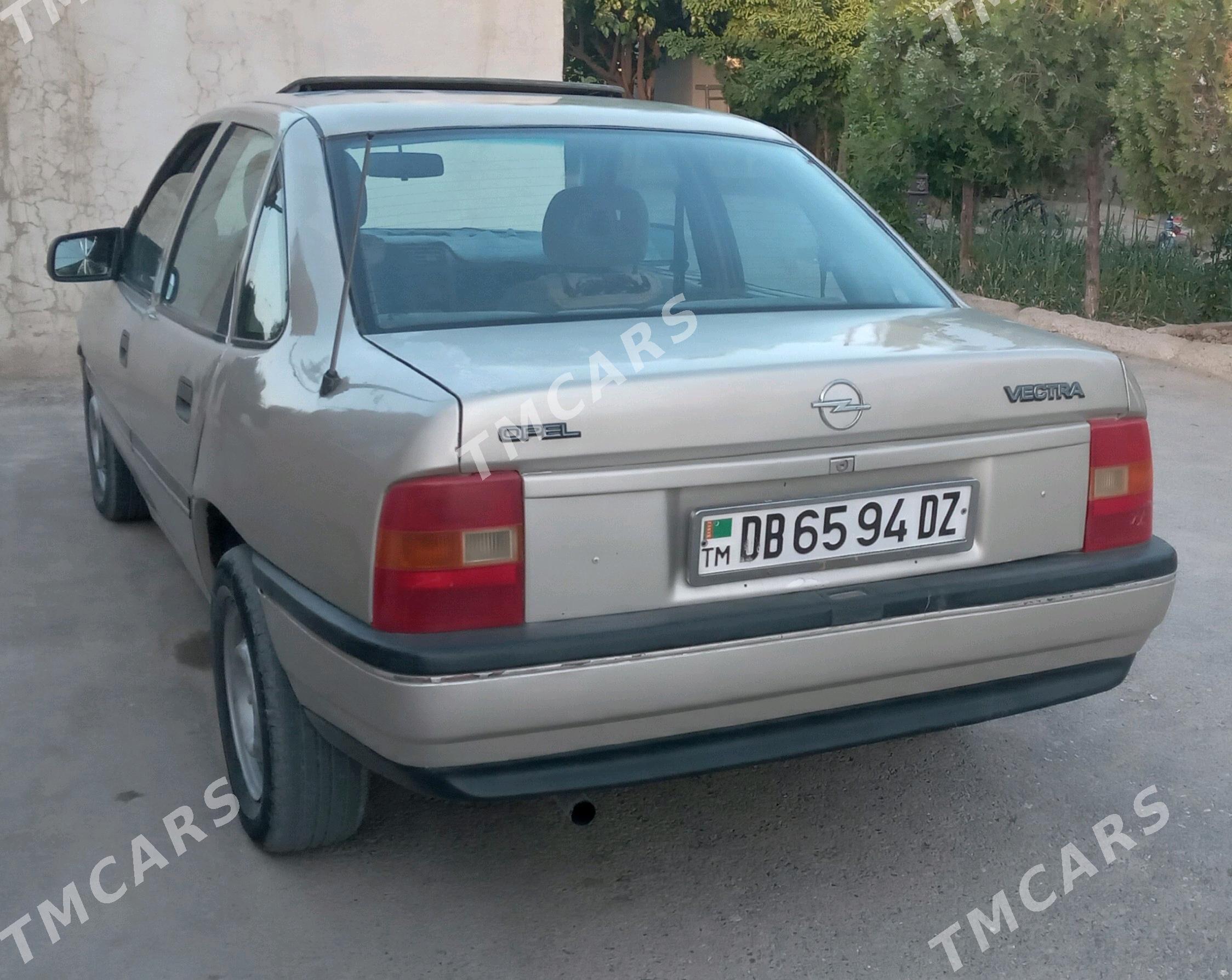 Opel Vectra 1992 - 30 000 TMT - Бахарден - img 2