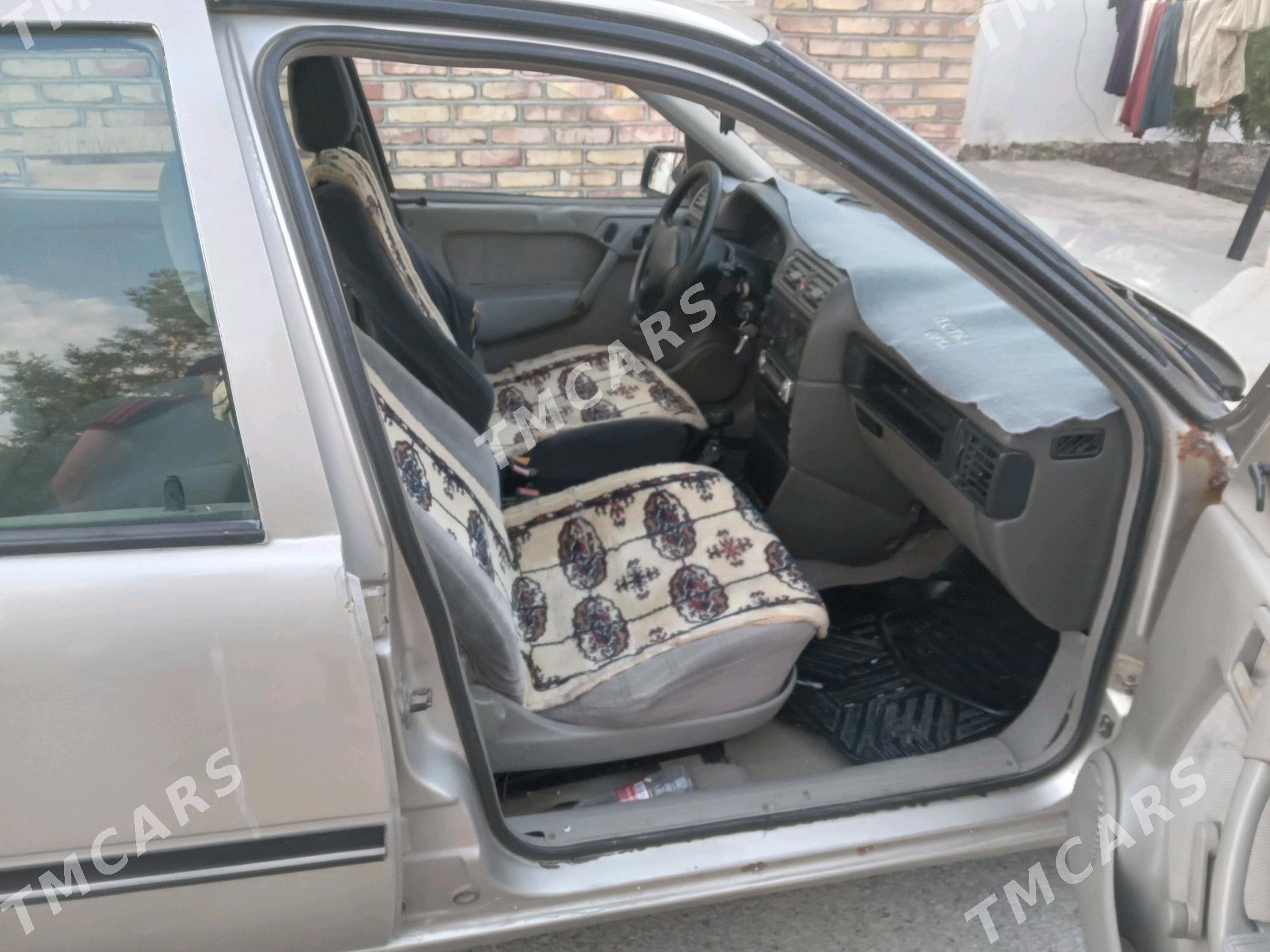 Opel Vectra 1992 - 30 000 TMT - Бахарден - img 3