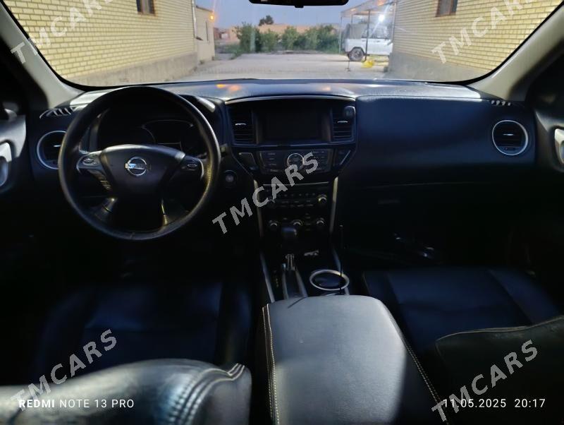 Nissan Pathfinder 2014 - 205 000 TMT - Серахс - img 5