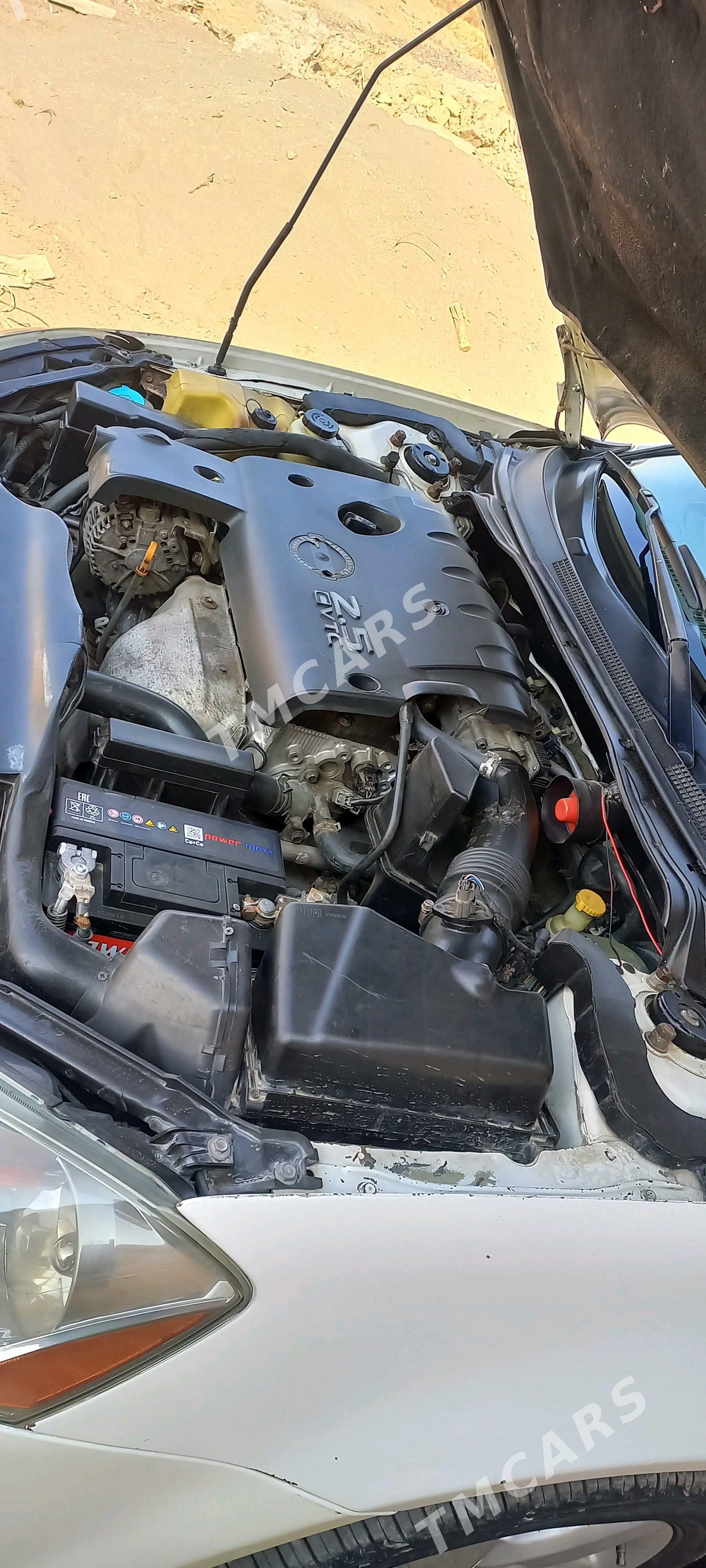 Nissan Altima 2003 - 65 000 TMT - Sakarçäge - img 3
