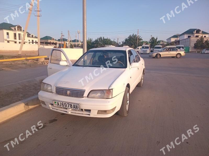 Toyota Camry 1995 - 40 000 TMT - Sarahs - img 3
