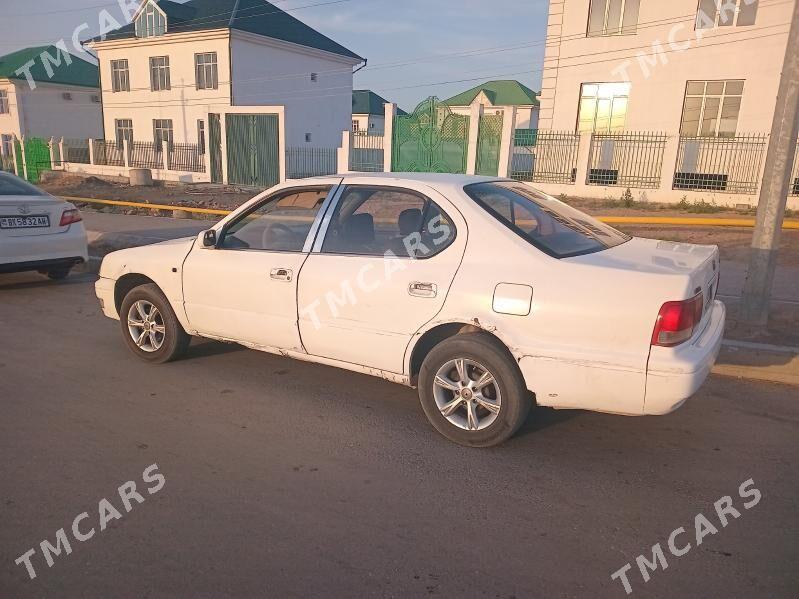 Toyota Camry 1995 - 40 000 TMT - Sarahs - img 1