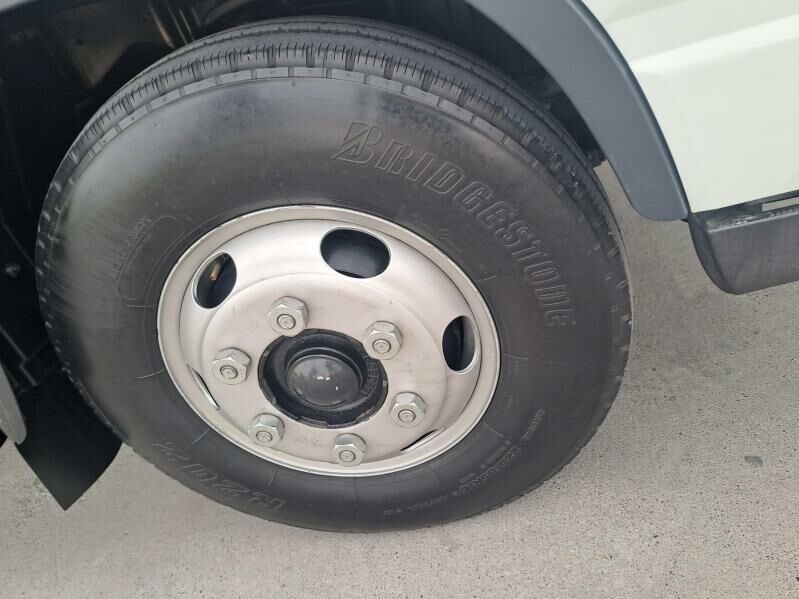 Fuso.Beskamr..teker.16 3 000 TMT - 11 mkr - img 2