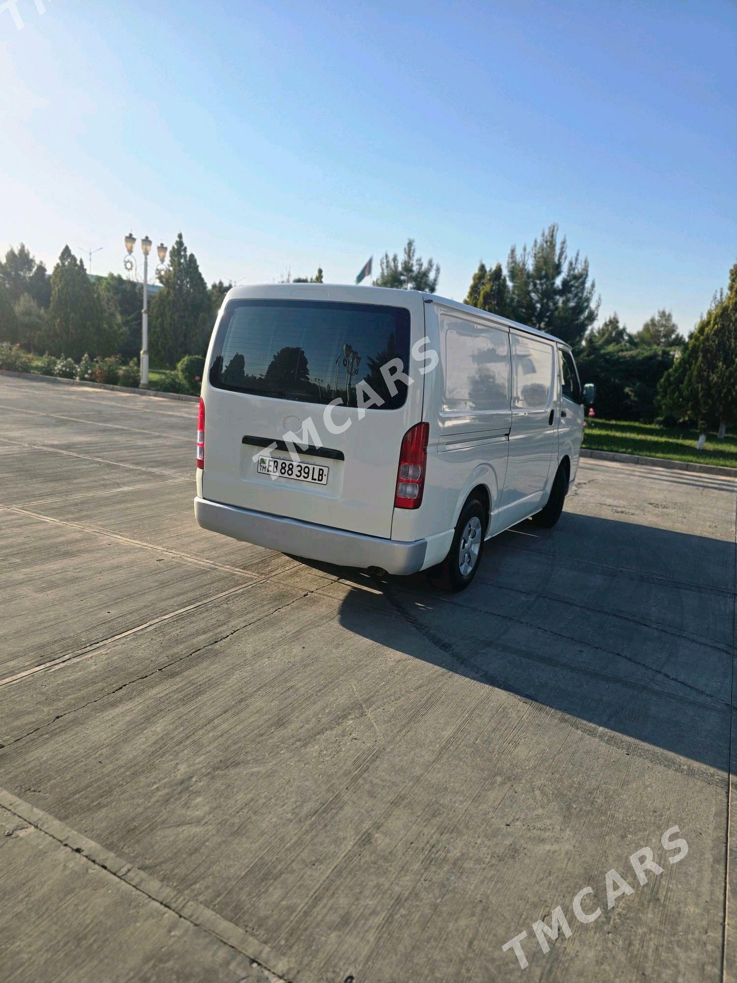 Toyota Hiace 2007 - 250 000 TMT - Дянев - img 3