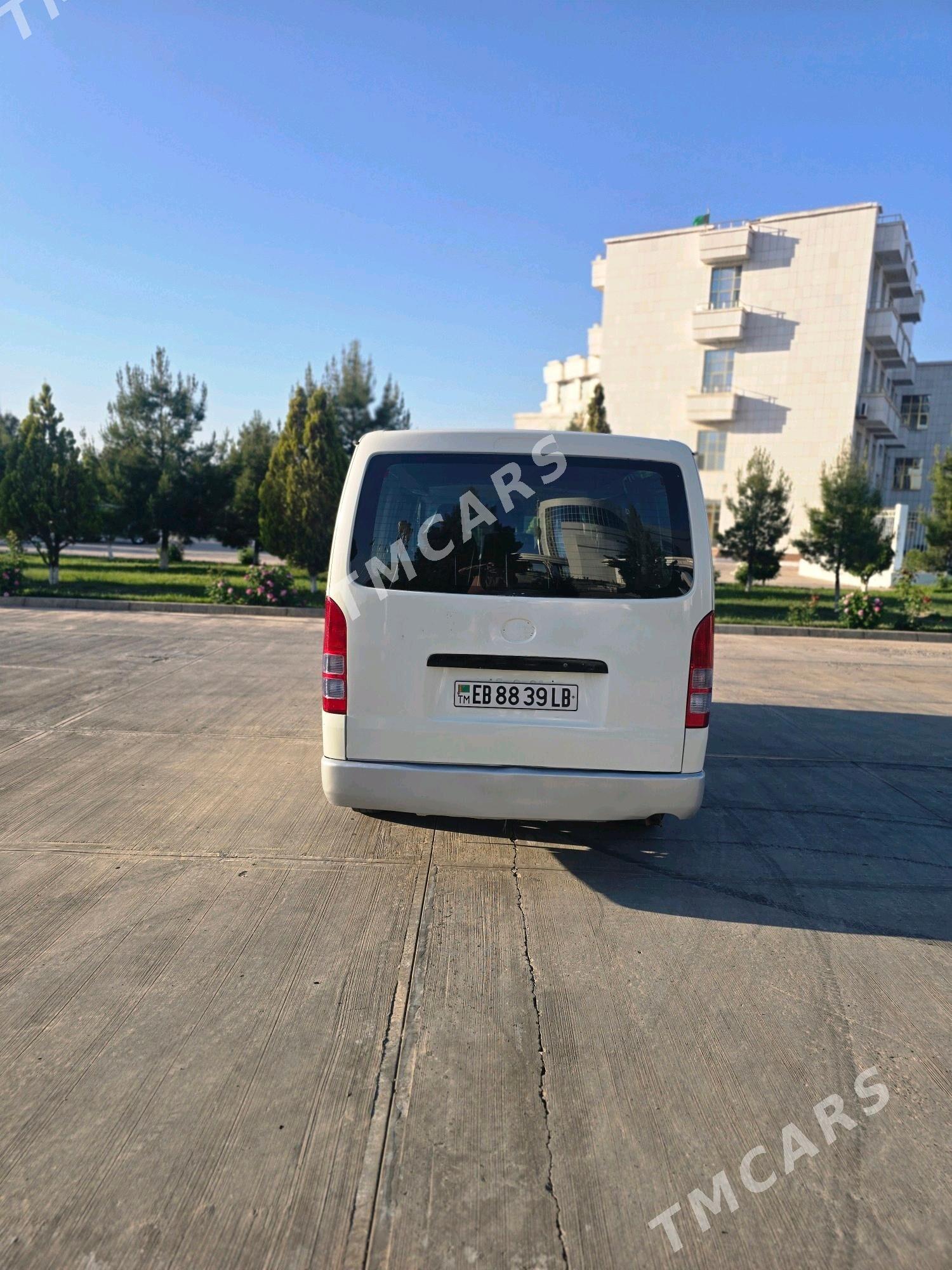 Toyota Hiace 2007 - 250 000 TMT - Дянев - img 4