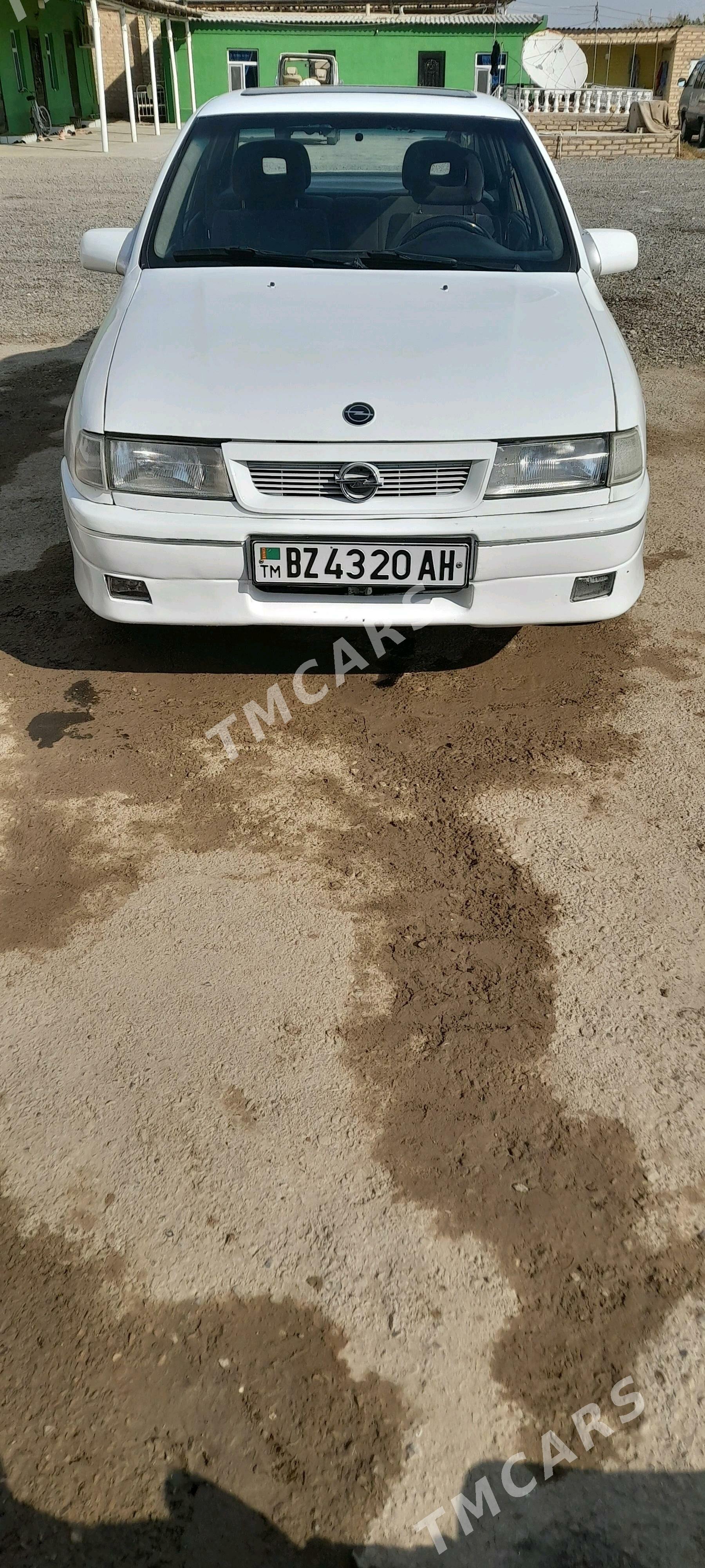 Opel Vectra 1991 - 45 000 TMT - Sarahs - img 4