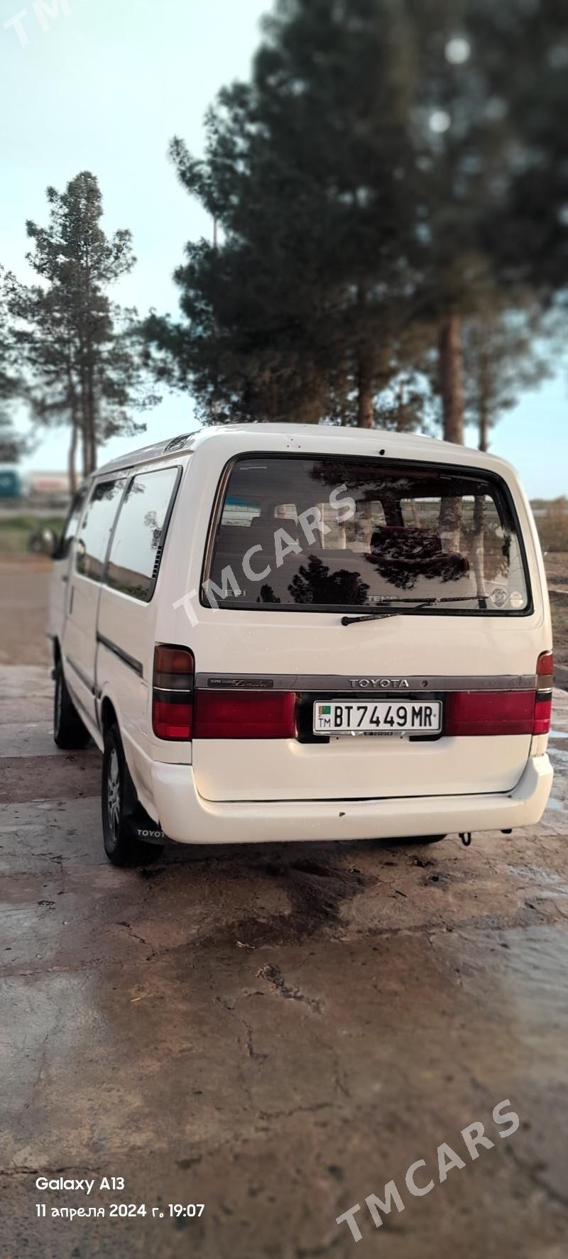 Toyota Hiace 1990 - 60 000 TMT - Мары - img 7