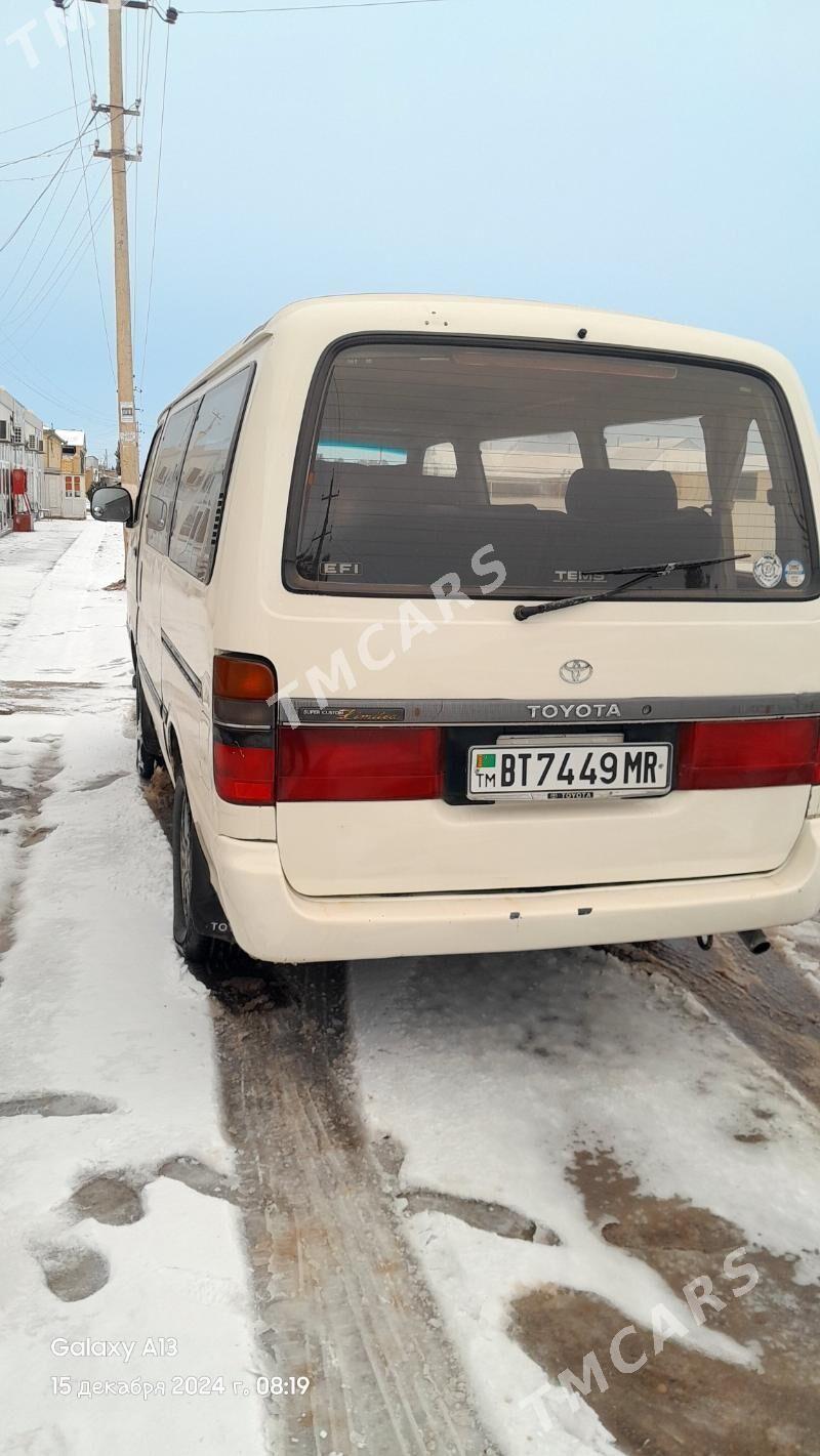 Toyota Hiace 1990 - 60 000 TMT - Мары - img 2