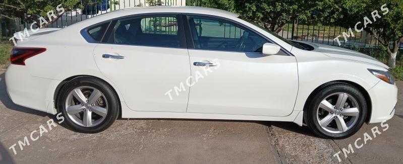 Şafÿor őz maşynymda - Ашхабад - img 7