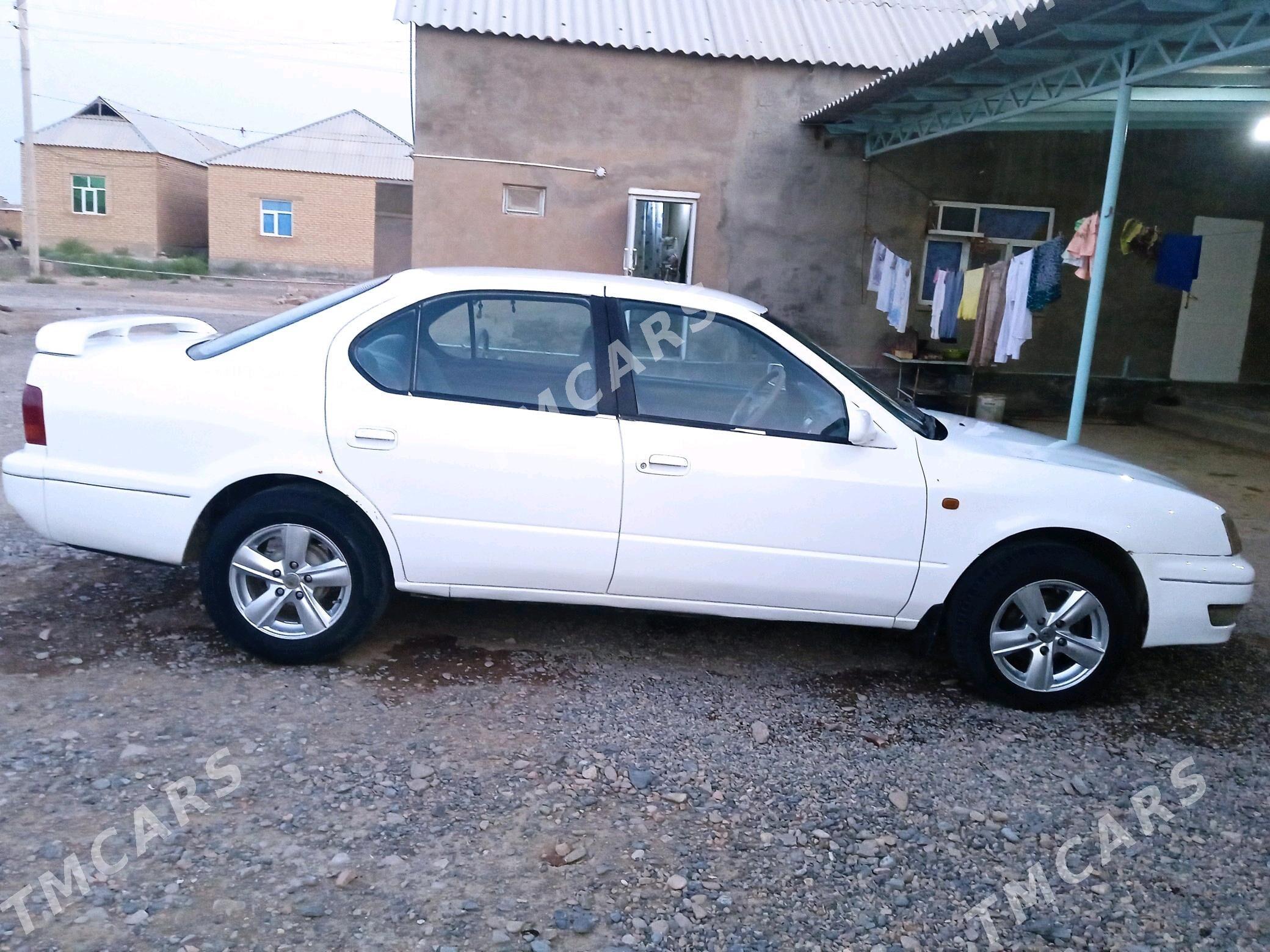 Toyota Camry 1994 - 50 000 TMT - Kaka - img 3
