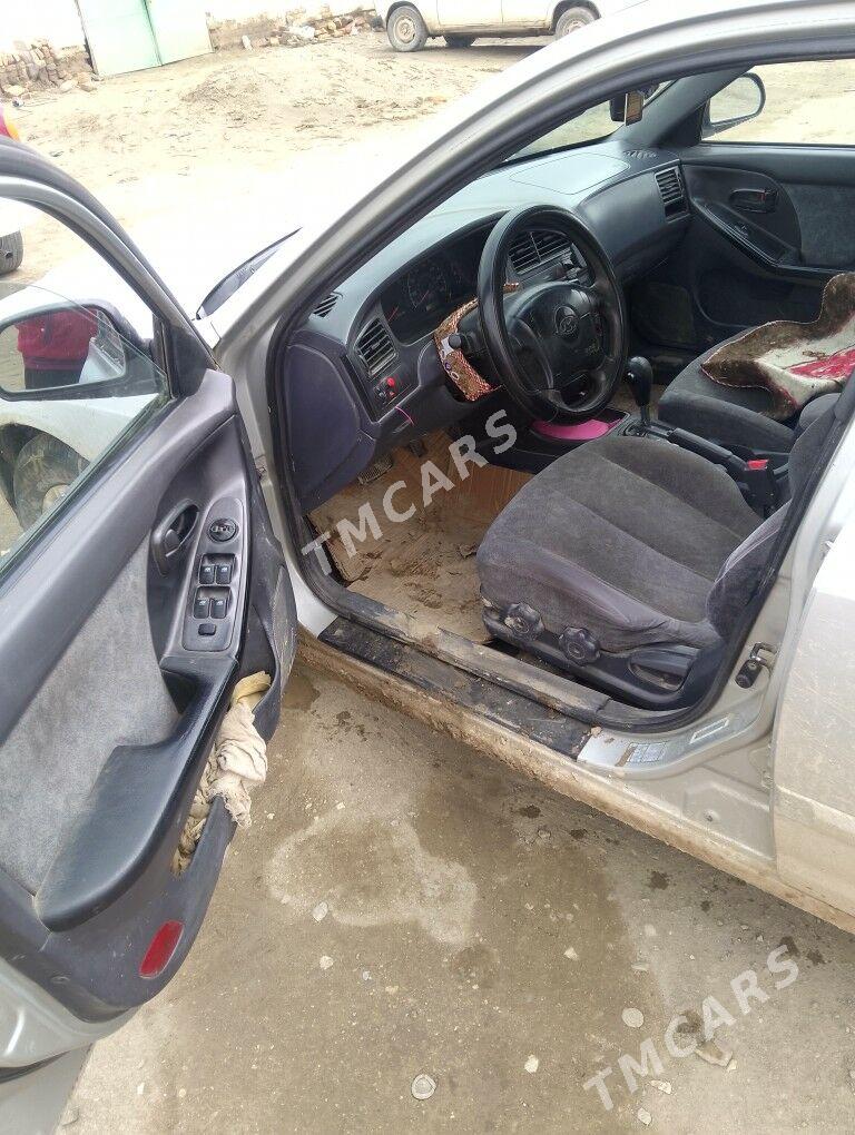 Hyundai Elantra 2001 - 48 000 TMT - Köneürgenç - img 9