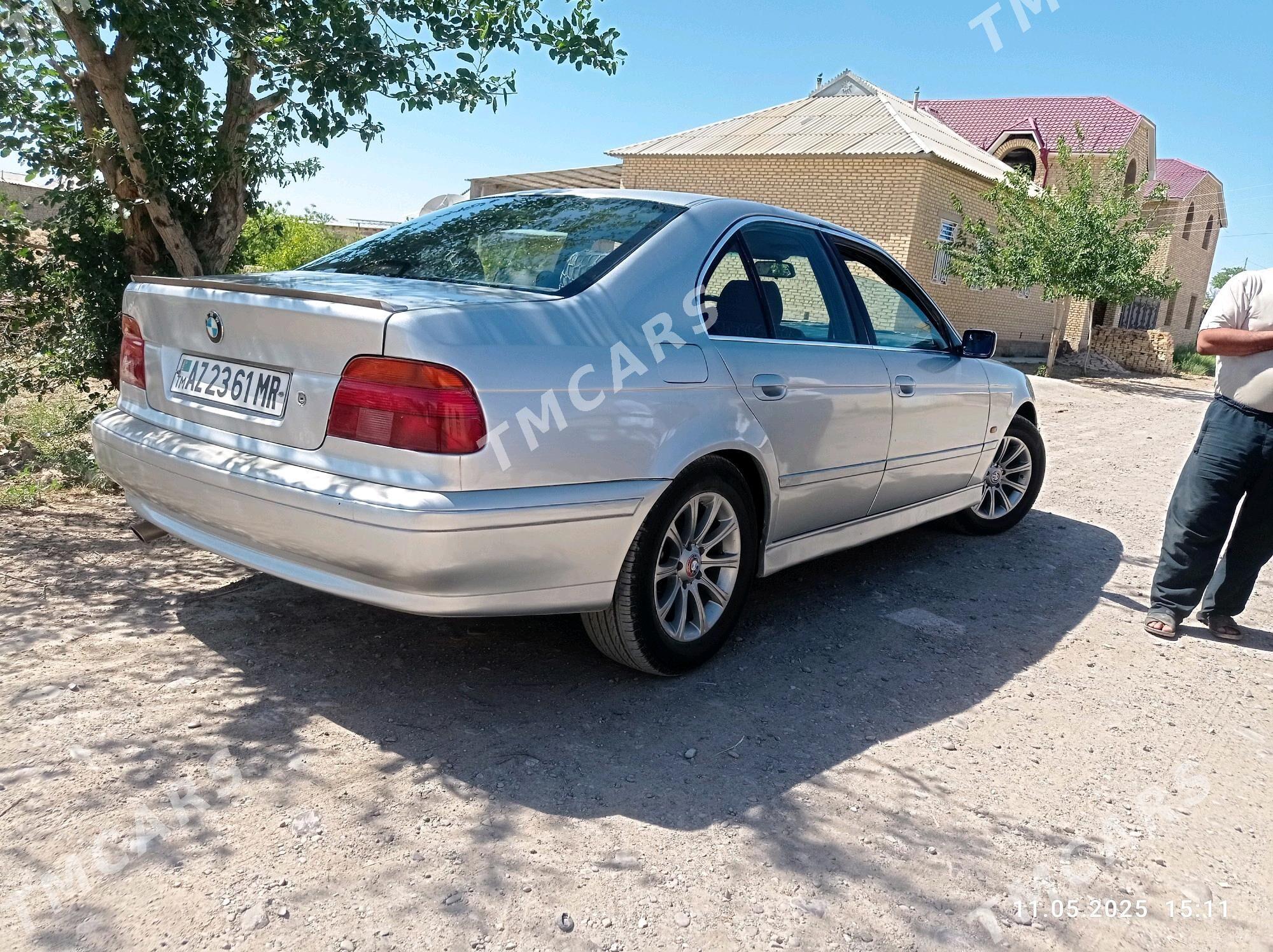 BMW 528 1996 - 67 000 TMT - Байрамали - img 3