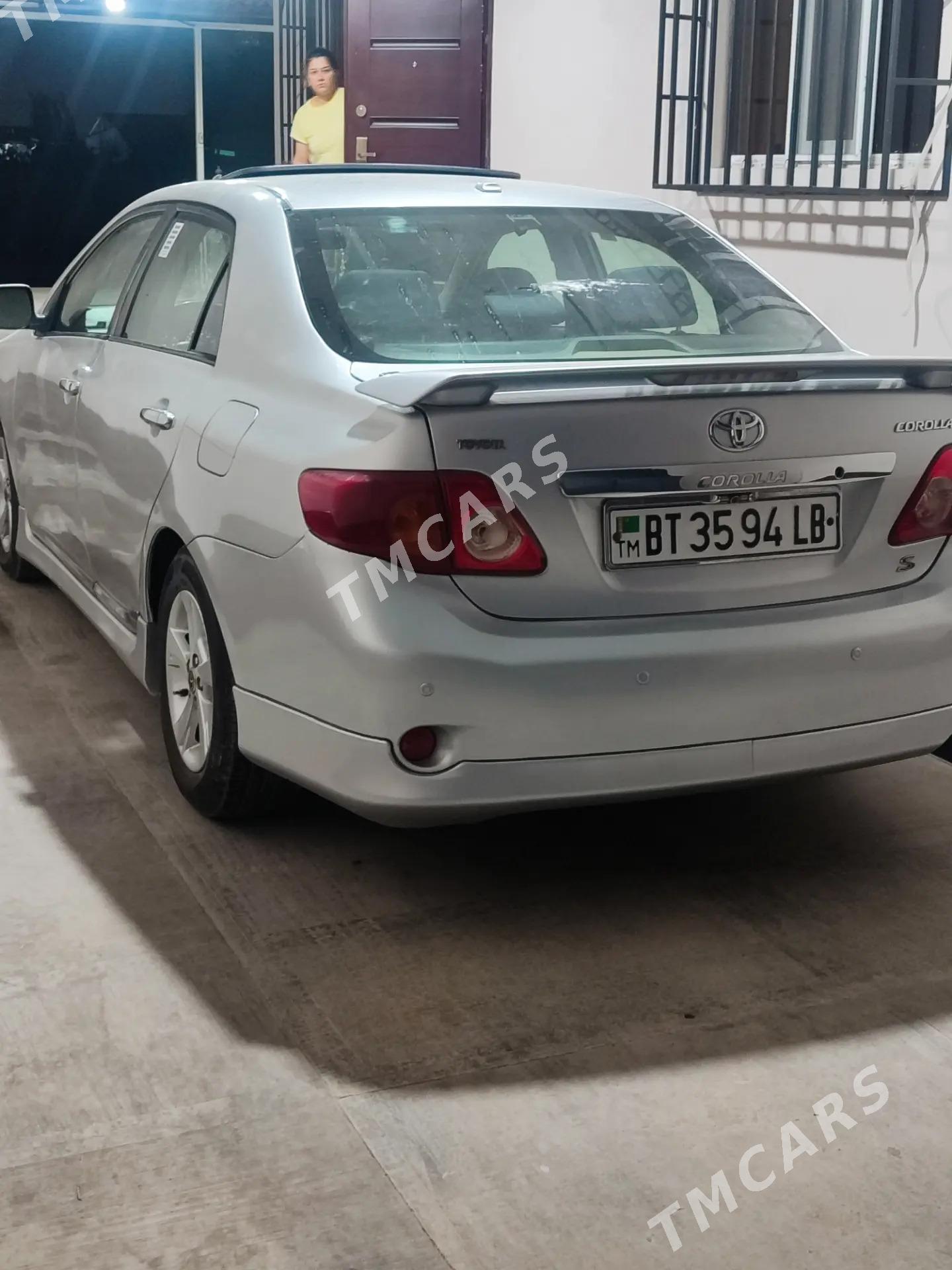 Toyota Corolla 2010 - 137 000 TMT - Туркменабат - img 3