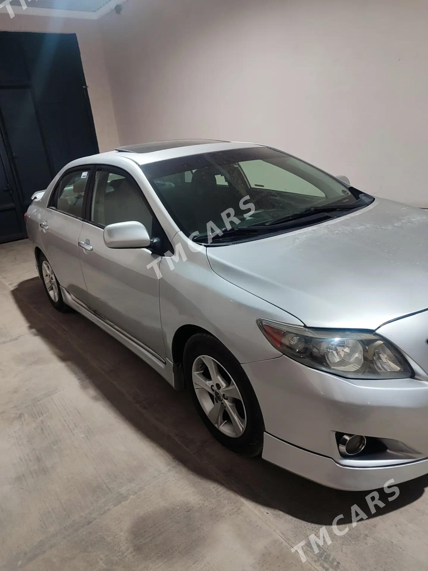 Toyota Corolla 2010 - 137 000 TMT - Туркменабат - img 2
