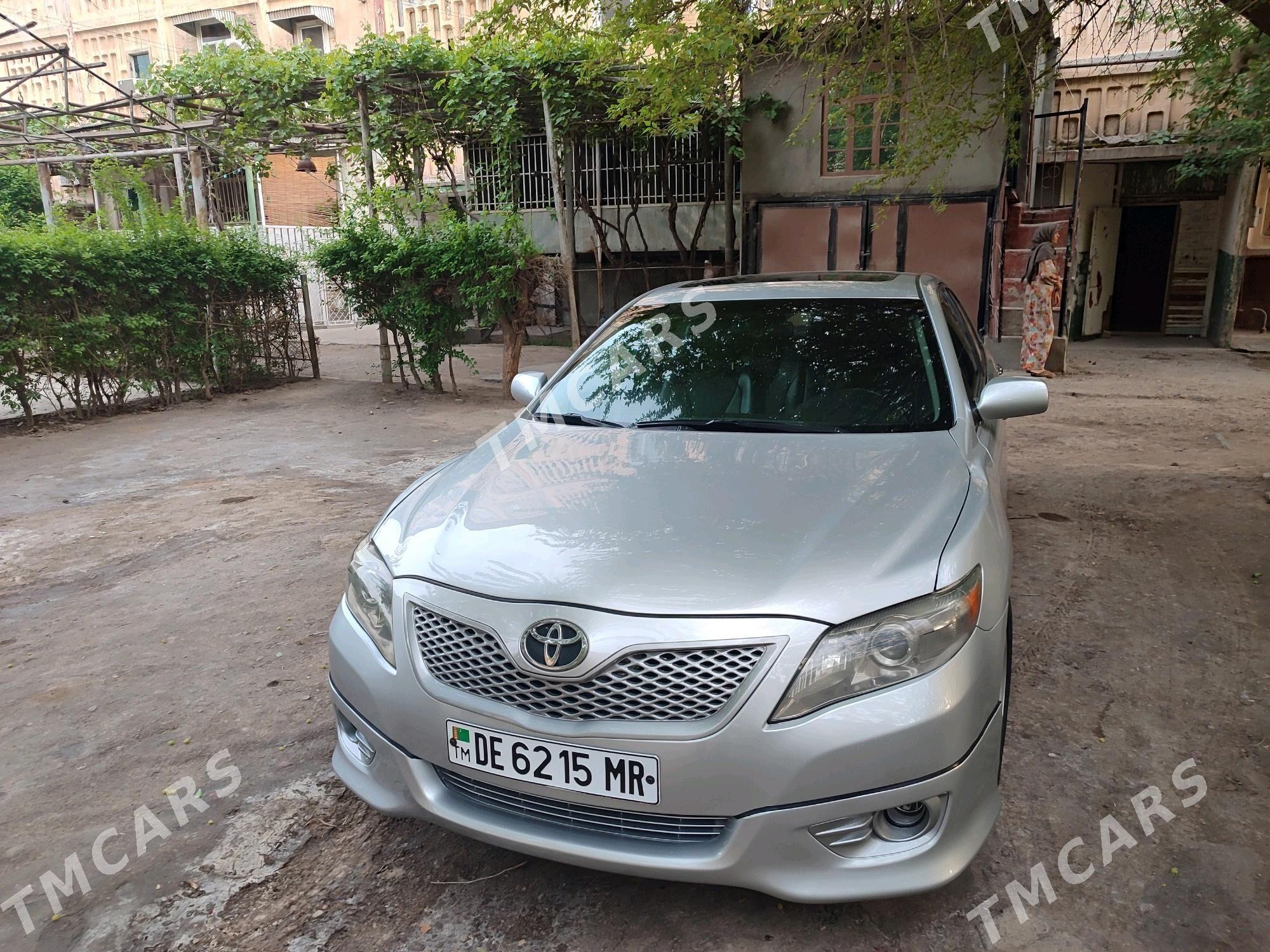 Toyota Camry 2010 - 195 000 TMT - Мары - img 9