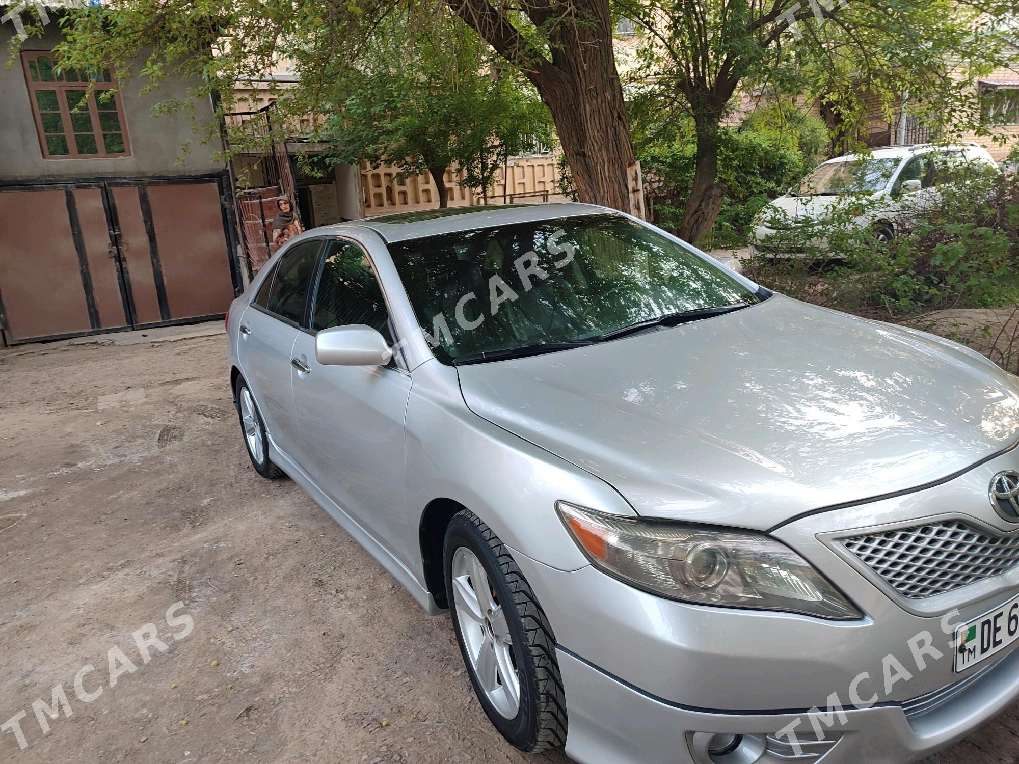Toyota Camry 2010 - 195 000 TMT - Мары - img 8
