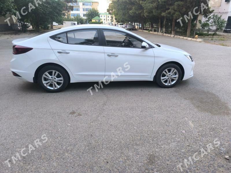 Hyundai Elantra 2019 - 210 000 TMT - Aşgabat - img 3