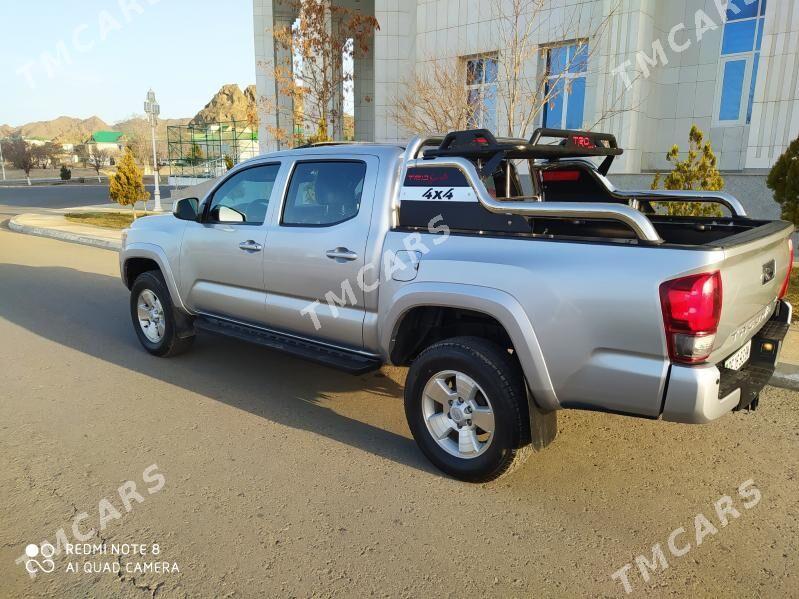 Toyota Tacoma 2018 - 360 000 TMT - Туркменбаши - img 3