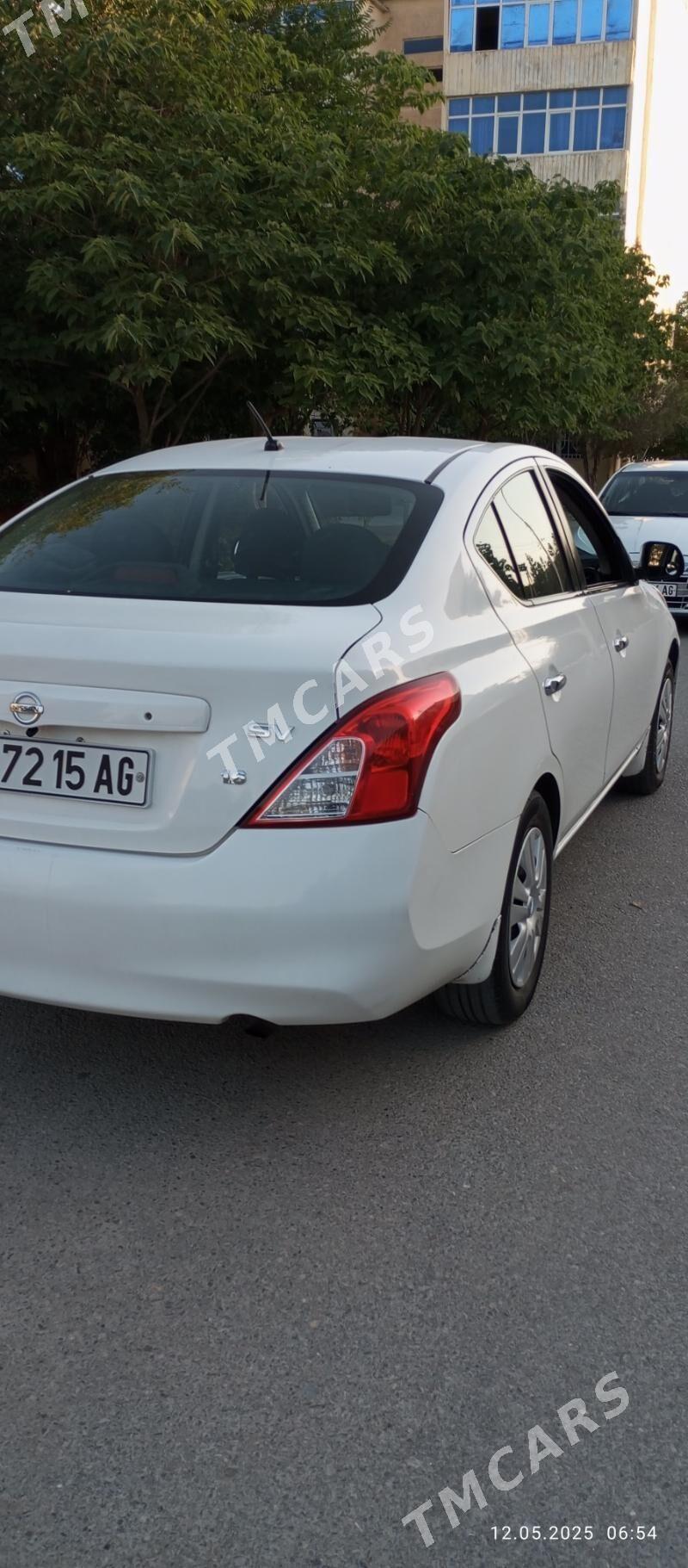 Nissan Versa 2011 - 125 000 TMT - Büzmeýin GRES - img 2