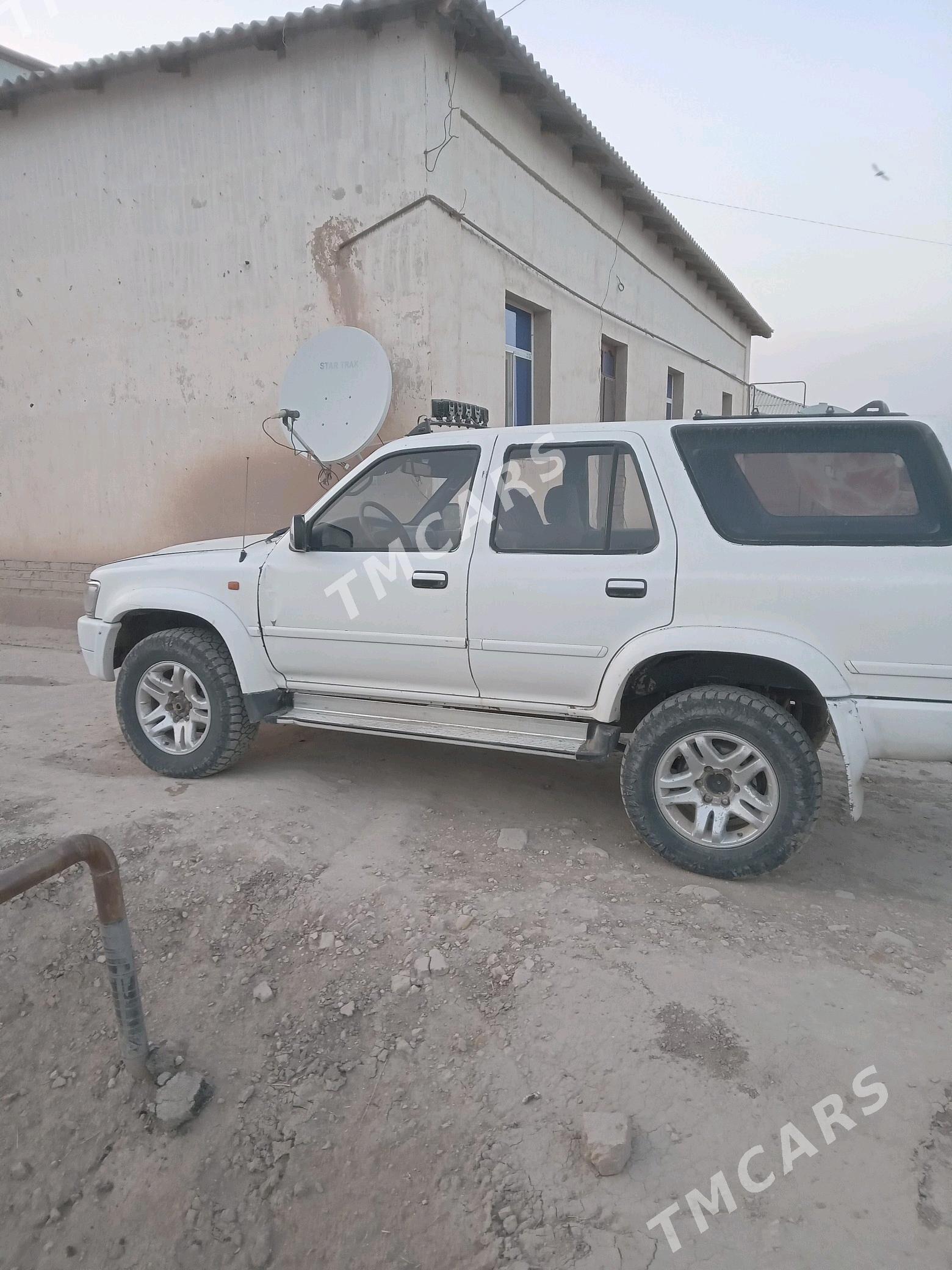Toyota Hilux 1993 - 30 000 TMT - Gubadag - img 4
