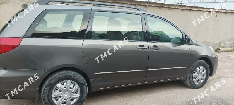 Toyota Sienna 2004 - 220 000 TMT - Койтендаг - img 9
