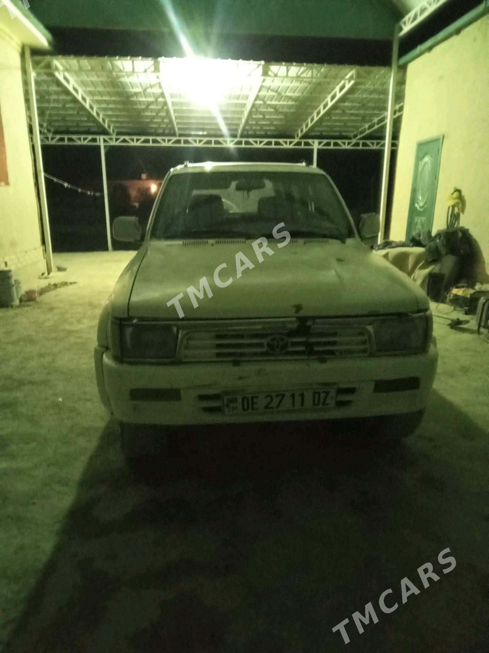 Toyota Hilux 1993 - 30 000 TMT - Gubadag - img 8