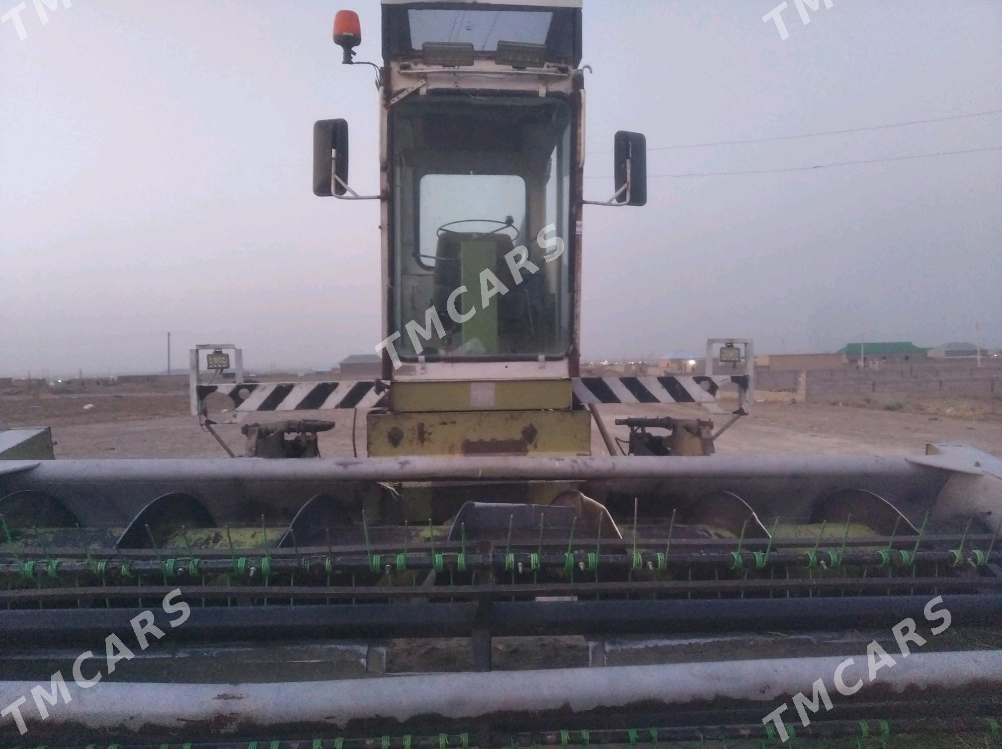 MTZ 82 1997 - 180 000 TMT - Bäherden - img 1