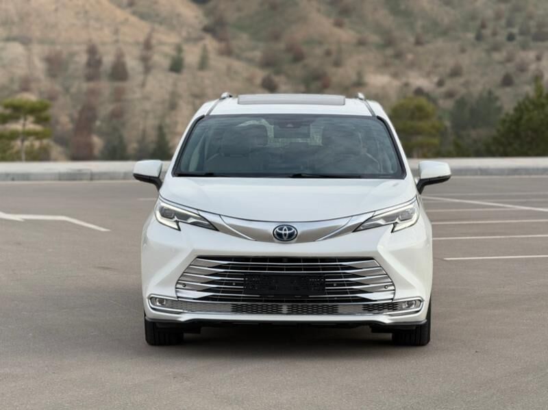 Toyota Sienna 2022 - 635 000 TMT - Ашхабад - img 3