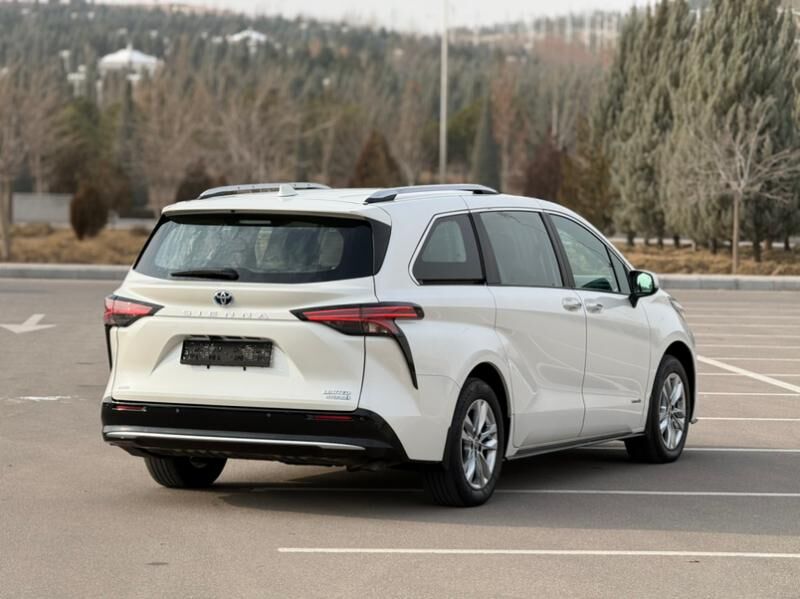 Toyota Sienna 2022 - 635 000 TMT - Ашхабад - img 5