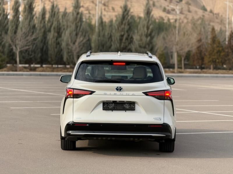 Toyota Sienna 2022 - 635 000 TMT - Ашхабад - img 4