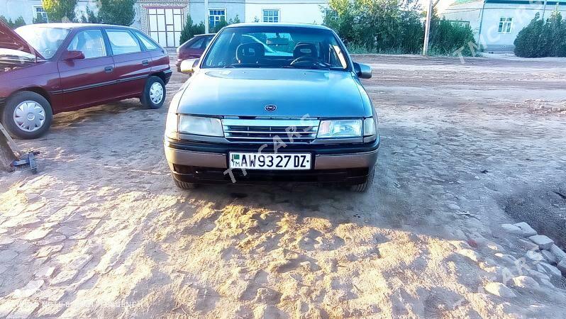 Opel Vectra 1988 - 25 000 TMT - етр. Туркменбаши - img 2