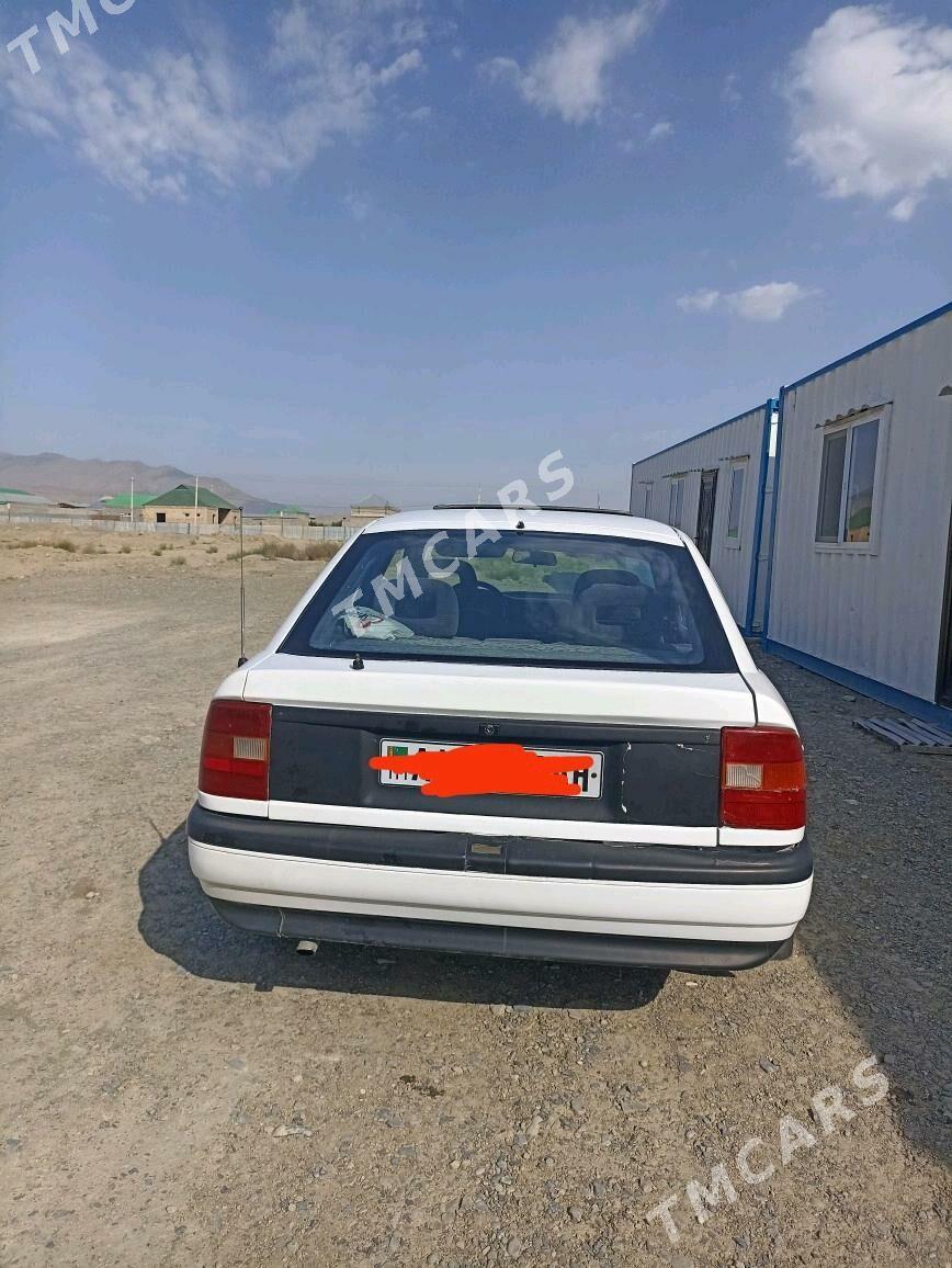 Opel Vectra 1991 - 28 000 TMT - Bäherden - img 2