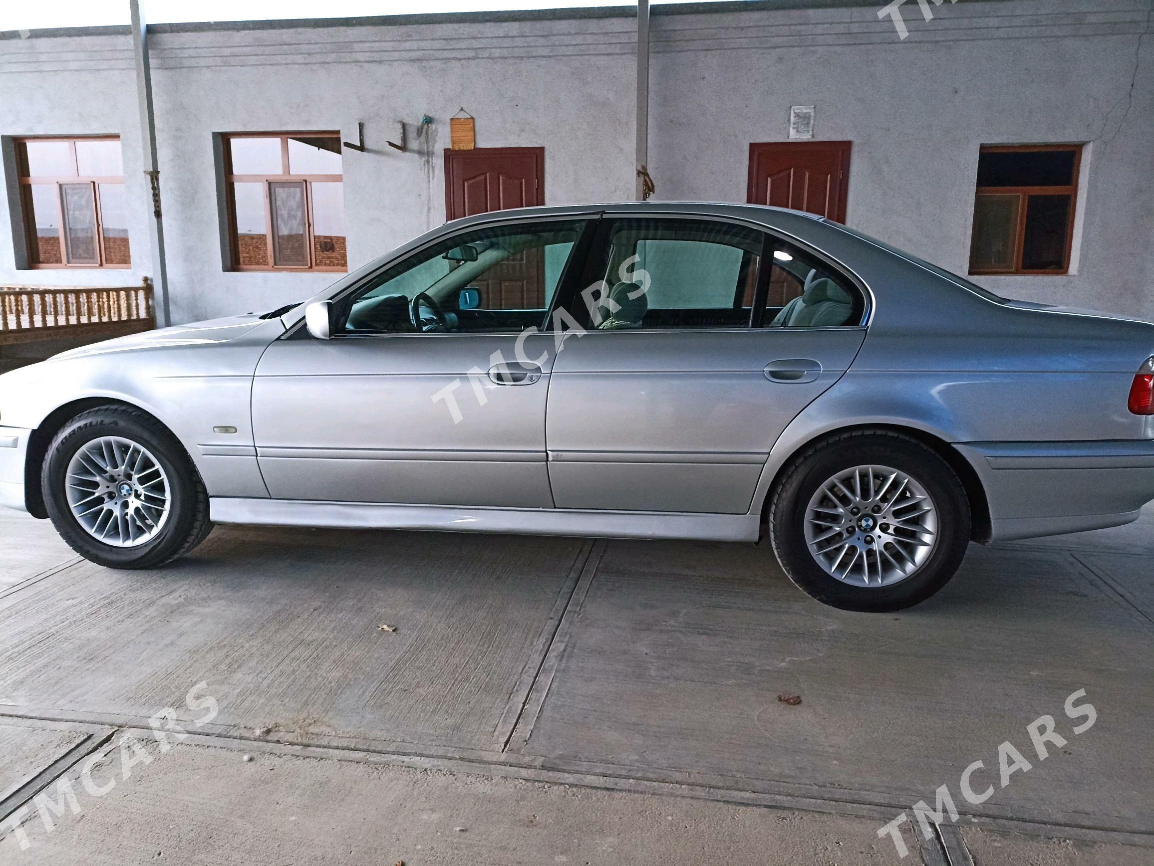 BMW 525 2001 - 90 000 TMT - Bäherden - img 2