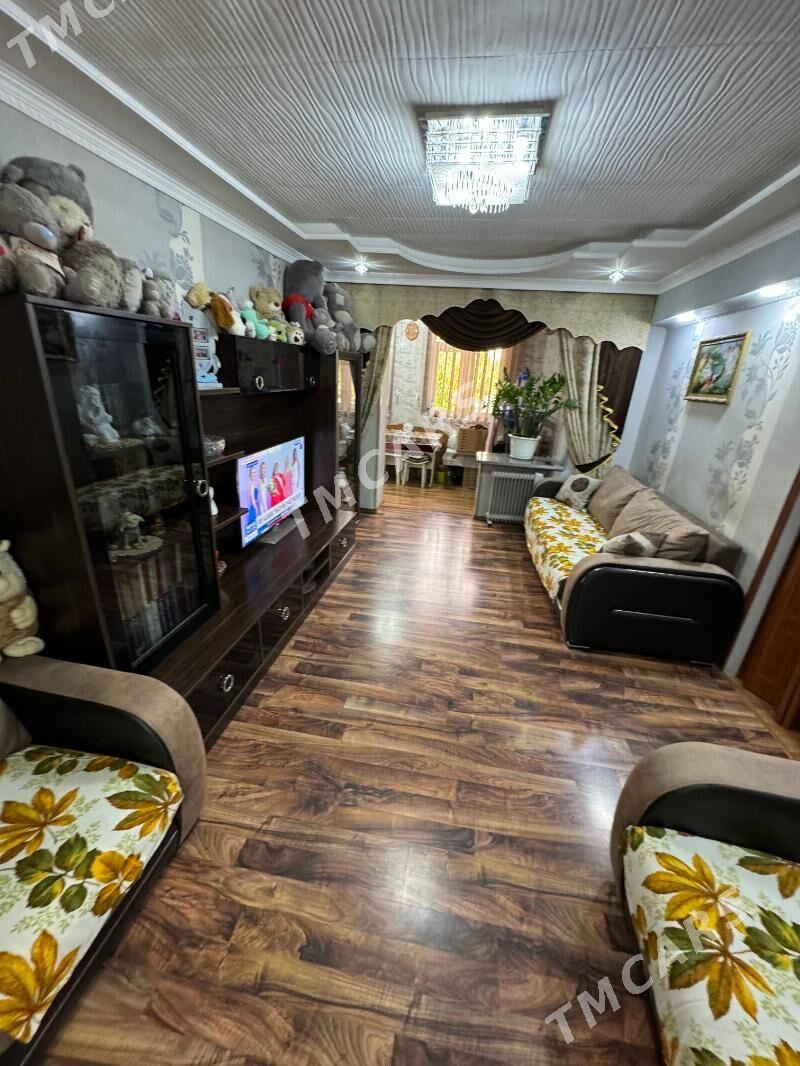 Satlyk jay 6mkr 2etaj 4kom 6 m - 6 мкр - img 2