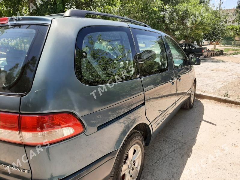 Toyota Sienna 2002 - 150 000 TMT - Türkmenabat - img 5