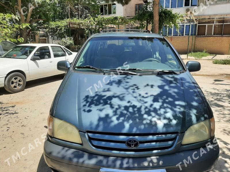 Toyota Sienna 2002 - 150 000 TMT - Türkmenabat - img 3