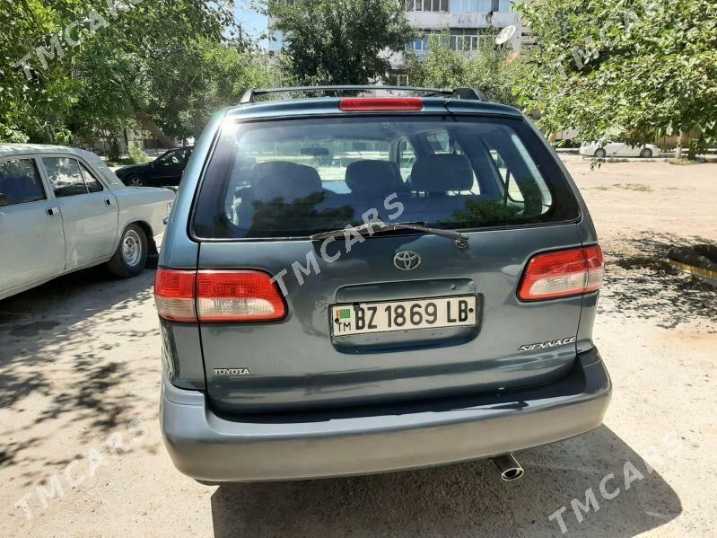 Toyota Sienna 2002 - 150 000 TMT - Türkmenabat - img 2
