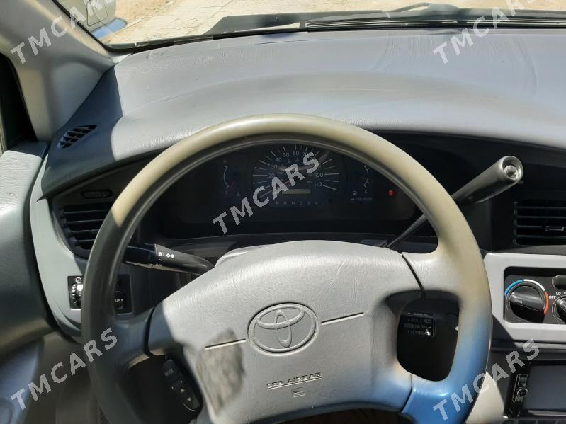 Toyota Sienna 2002 - 150 000 TMT - Türkmenabat - img 1