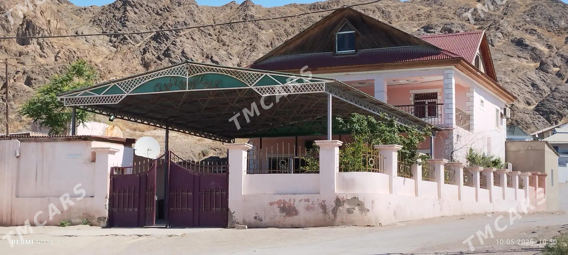 продается плановый дом - Türkmenbaşy - img 7