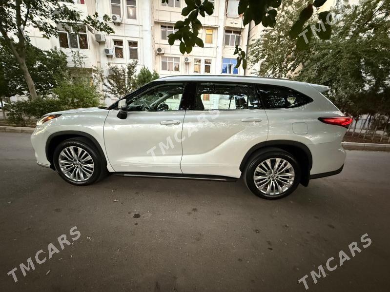 Toyota Highlander 2022 - 710 000 TMT - Ашхабад - img 4