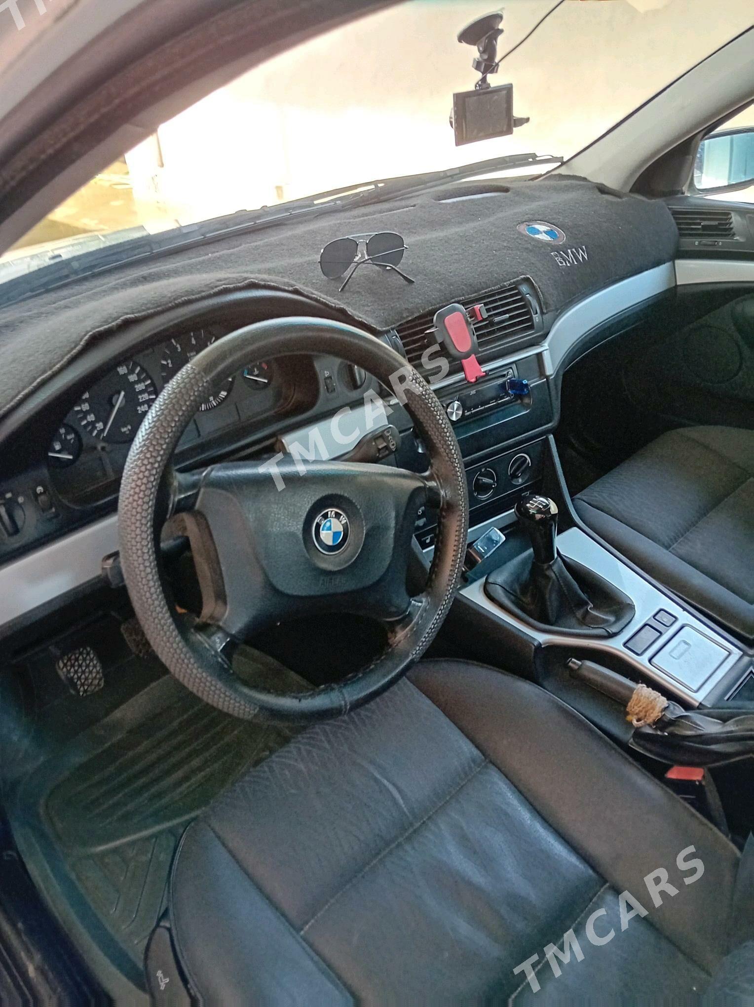 BMW 520 2002 - 88 000 TMT - Türkmengala - img 5