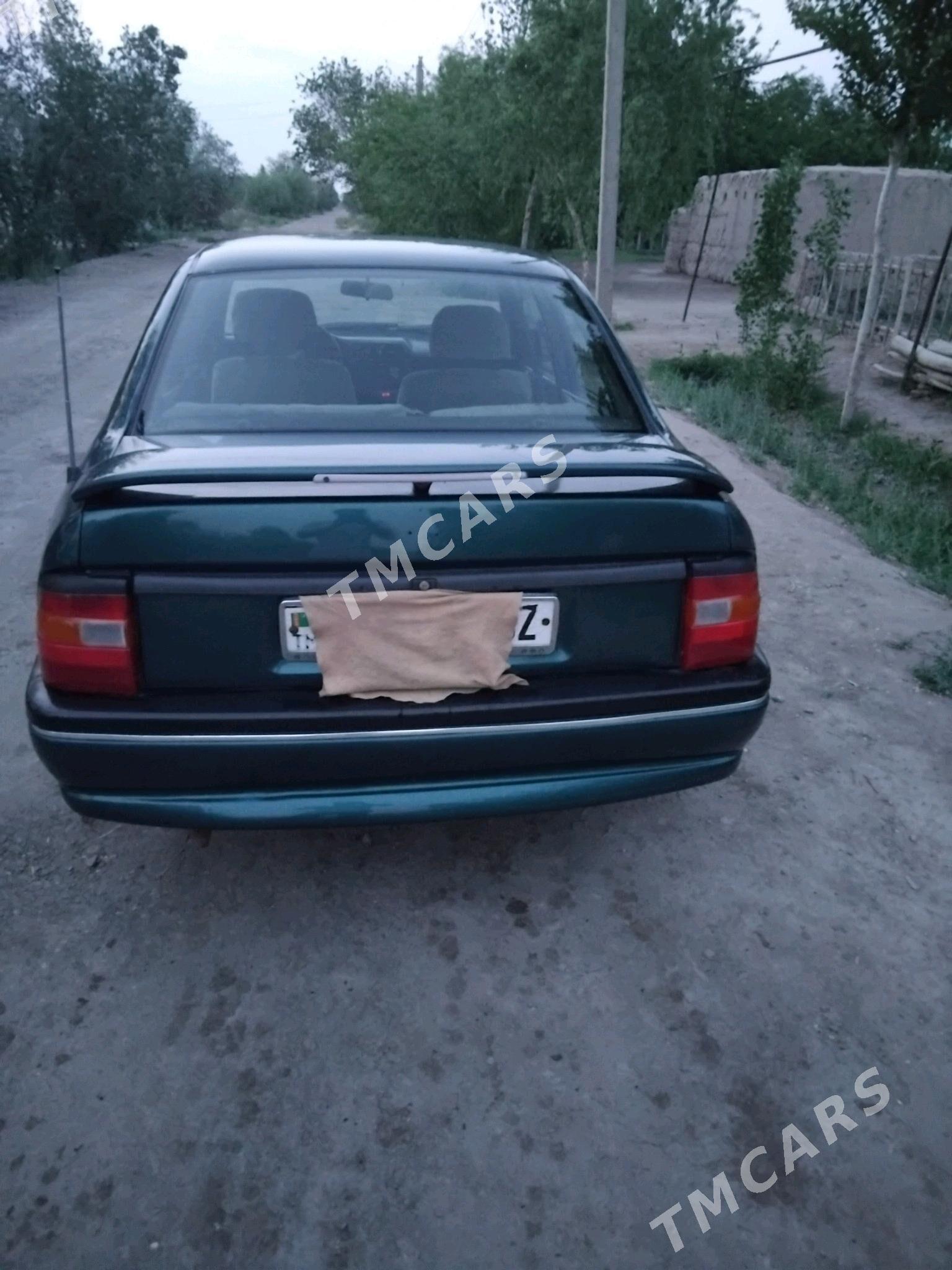 Opel Vectra 1995 - 40 000 TMT - Губадаг - img 8