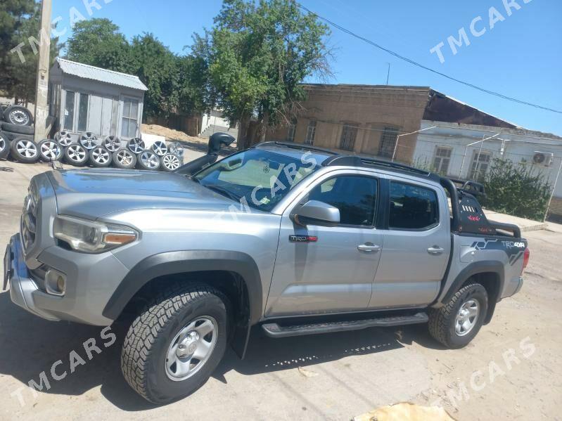 Toyota Tacoma 2018 - 390 000 TMT - Мургап - img 2