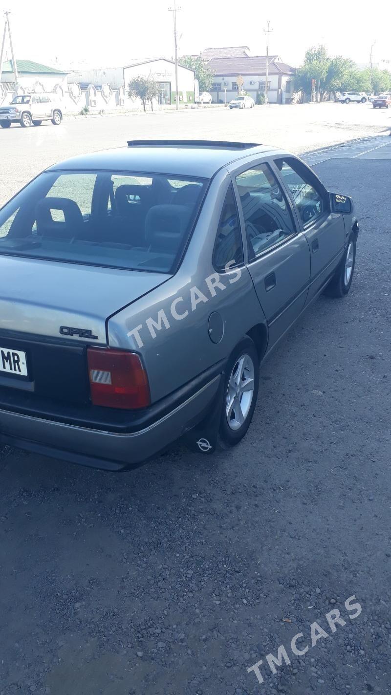 Opel Vectra 1990 - 35 000 TMT - Мары - img 8