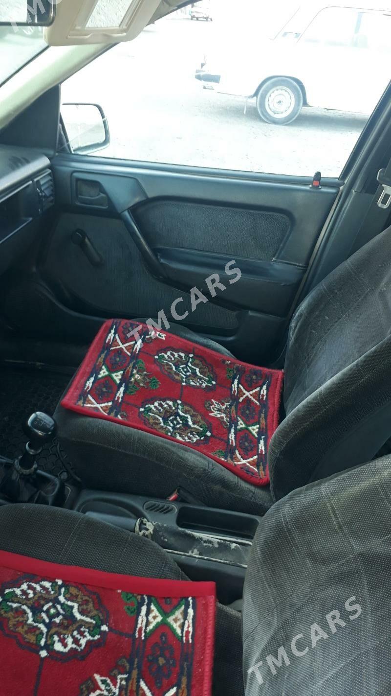 Opel Vectra 1990 - 35 000 TMT - Мары - img 7