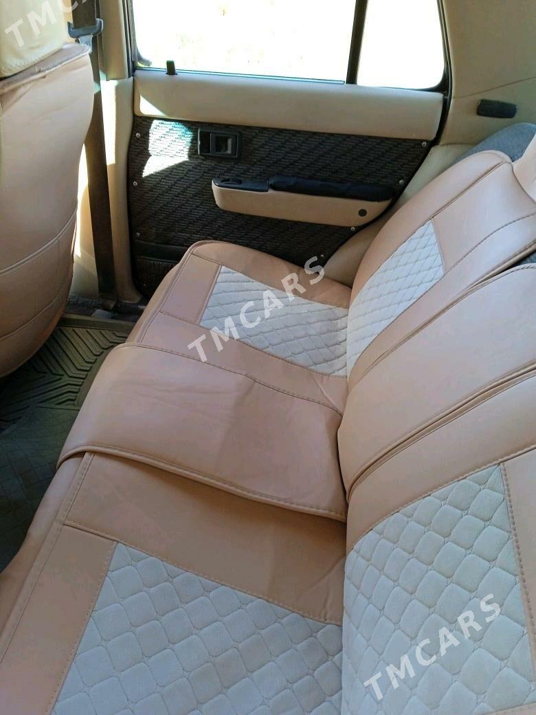 Toyota 4Runner 1993 - 50 000 TMT - етр. Туркменбаши - img 4